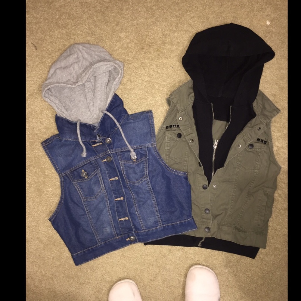 Vest Bundle - Picture 1 of 7